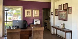 Laurel Lane Gallery 3