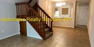 2 Br/ 2.5 ba- Available in December! THIS IS A SUBLEASE! Gallery 1