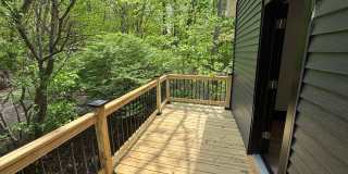 Beautiful 3 Bedroom, 2 Bathroom Home with Private Drive and Large Yard! Gallery 17