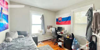 NO FEE on this Affordable Mission Hill Gem!  Sunny & Spacious, Great for NEU students!  Parking Avail Gallery 5
