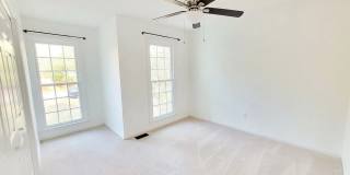 Charming 2BR House in Raleigh Gallery 26