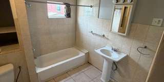 4-bedroom home in the heat of Reading! Gallery 19