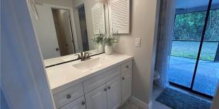 701 SW 9th Avenue Gallery 14