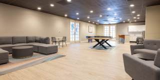 Versailles Gallery 16