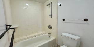 Available NOW - Highly Desired 2 BED 2 BATH Near Ala Moana Gallery 21