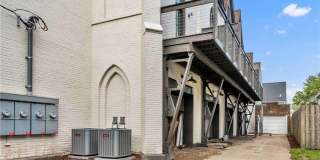 2130 W 42nd Street Gallery 37