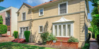 Lagre unit steps to the triangle! Gallery 1