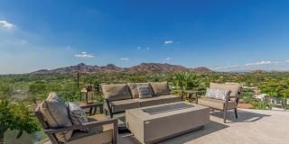 Stunning 7BR House in Camelback Canyon Gallery 78