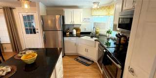 161 GREENVIEW DRIVE Gallery 6