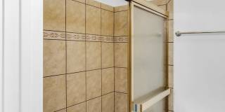 Cozy, Remodeled Gem with Spacious Backyard – Your Perfect Rental Home! Gallery 21