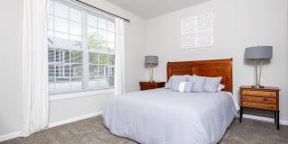 Linden Square Gallery 88