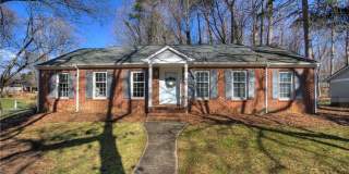 Charming Ranch Home in Matthews Gallery 1