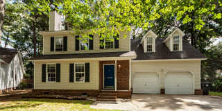 4 Bedroom, 2.5 Bathroom Home in Pine Forest - Summerville Gallery 1