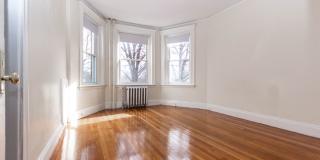 Charming Fenway 1-Bed with Modern Updates Gallery 1