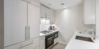 15 Morris Avenue Gallery 6