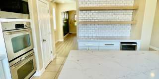 Beautiful Five Bedroom with Office in Desert Hills Gallery 12