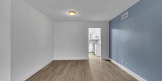 Come to check this beautiful house 4 bedrooms, possible 5th bed and 3 baths. Gallery 28