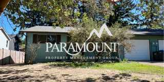 Charming 2-Bedroom Duplex with Garage! Gallery 3