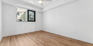 Onyx on Park Gallery 112