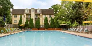 Foxchase Apartments Gallery 10