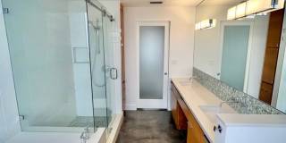 Private 16th-Floor Oceanview Residence with Belmont Pier Views Gallery 16