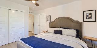 Available NOW! Fully Furnished 4 Bedroom 2 Bath Beautiful Home in Denver! Gallery 17