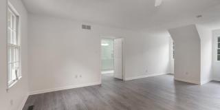 91 PREMIER Court Gallery 25