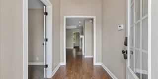 Pet Friendly Four Bedroom! Gallery 5