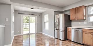 For Rent-4BDRM, 2.5BA Home in Ashwood Gallery 17
