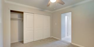 1536 Vine Gallery 8
