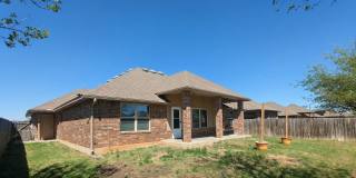 Comfort, Space & Flexibility – 3 Bed Home in Moore School District Gallery 16