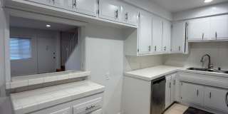 13952 Moorpark St. Gallery 23