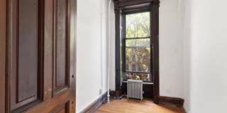 533 Washington AVENUE Gallery 6