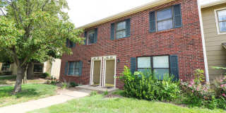 Spacious Brick Condo in a Great Location! Gallery 1