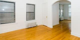 5300-5308 S. Hyde Park Boulevard Gallery 15