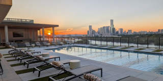 Encore Lakeside Gallery 11