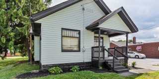 2232 Youngstown Road Southeast Gallery 1