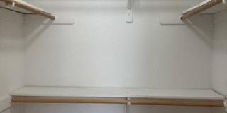 350 E Penn Street Gallery 15