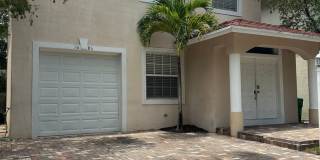 Large 3 bed 2 bath home, One car garage Gallery 1