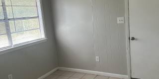 2735 Ridgeway Drive Gallery 3