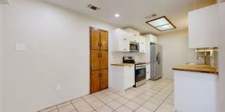 REMODELED 3 BEDROOM 2 BATH ALL TILE HOUSE!!! Gallery 15