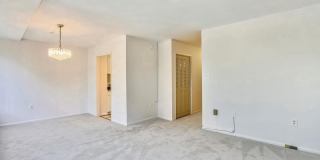 10401 GROSVENOR Place Gallery 5
