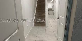 624 SW 12th St Gallery 3