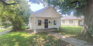 2bed/1bath house on a corner lot Gallery 1