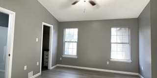 883 Bonneville Drive Gallery 6