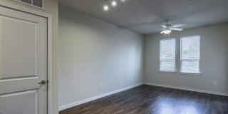 323 W Mitchell St, #610 Gallery 5