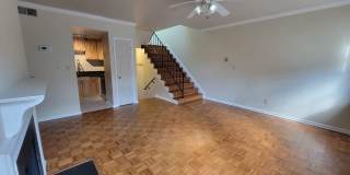 Spacious and Bright 2-level 1 BR in Adams Morgan Gallery 5