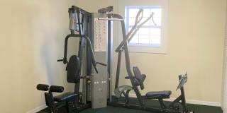 FULLY FURNISHED - Peaceful 4 Bed / 2 Bath Condo Gallery 15