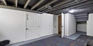 310 E HARRY Avenue Gallery 19