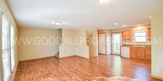 2 Bedroom, 2 1/2 Bath Townhome in Urbandale with attached Garage!!! Gallery 6